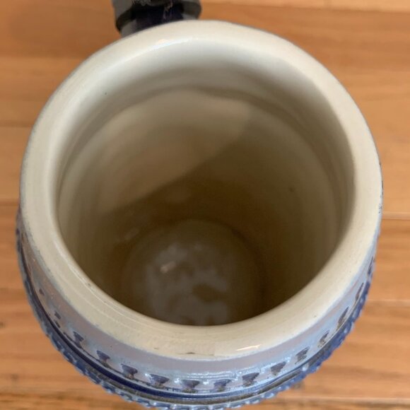 Vintage German Beer Stein Handgemalt with Pewter Lid - Picture 3 of 15